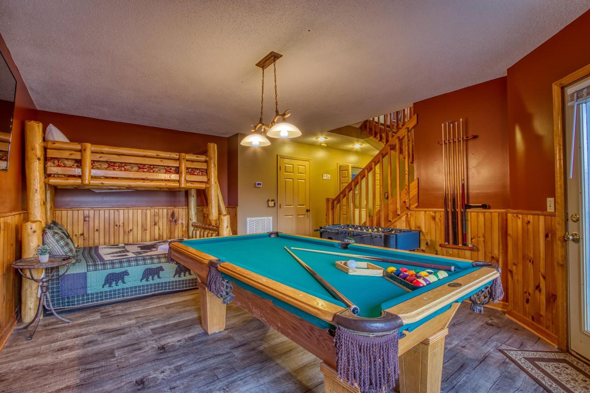 3 Decks, Mtn Views! Tree Tops By Honeybearcabins - Luxury Rain Showers, 3 King Suites, Xl Hottub, Fireplace, Bear Sightings Gatlinburg Kültér fotó
